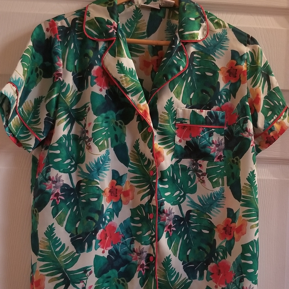 Tropical/floral pajama set